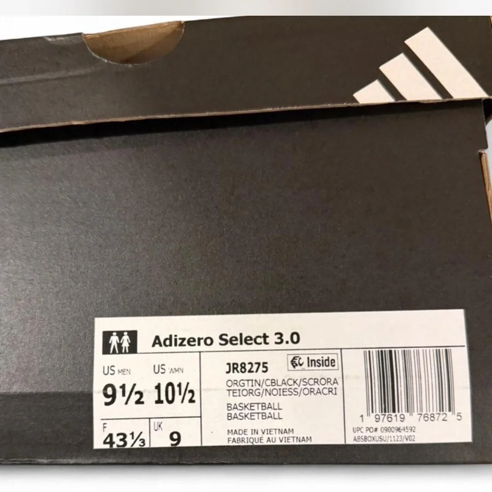 adidas Adizero Select Basketball Shoes Size US Men 9.5/ Women 10.5 (Deadstock)